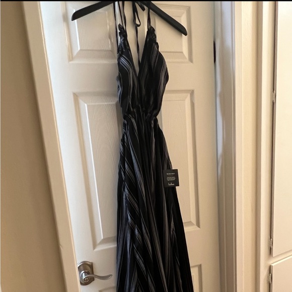 NWT Lulu Striped Halter Dress - Picture 4 of 8